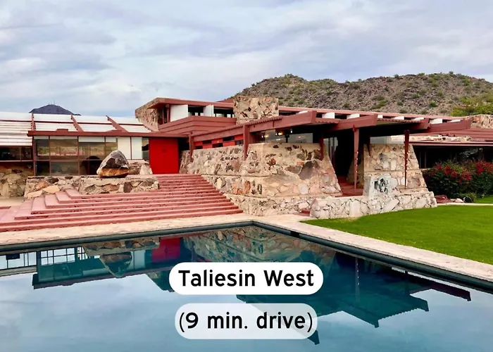 Apartment Snug 2br-pool, Yoga Rm, Gym, Cabanas, Bbq,prkng Scottsdale